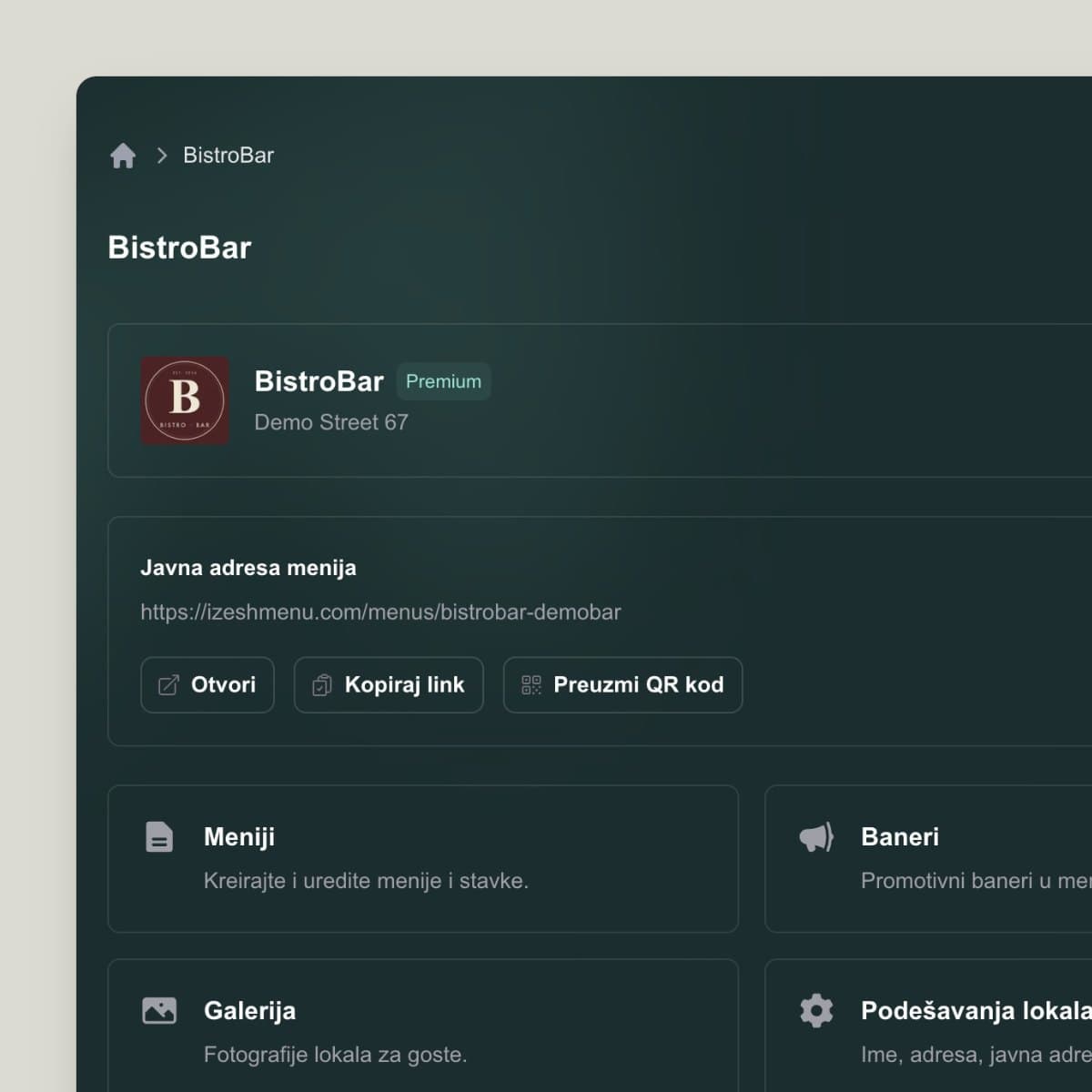 Public menu address and the QR code download button in the admin panel